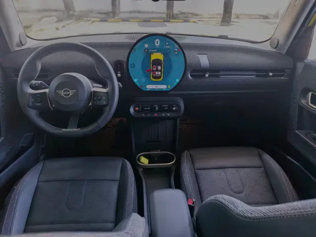 MINI Hatch — Фото автомобиля 9