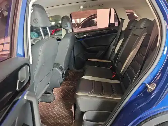 Volkswagen Tayron GTE Plug-in Hybrid — Фото автомобиля 5