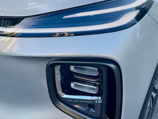 Changan Qiyuan Q07 — Фото автомобиля 10