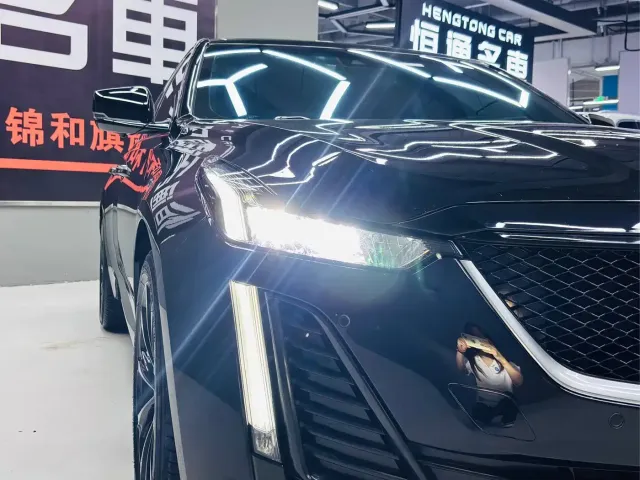 Cadillac CT5 — Фото автомобиля 3
