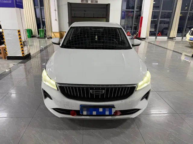 Geely Emgrand — Фото автомобиля 2
