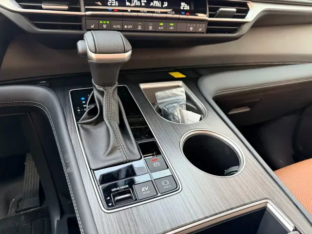 Toyota Sienna — Фото автомобиля 7