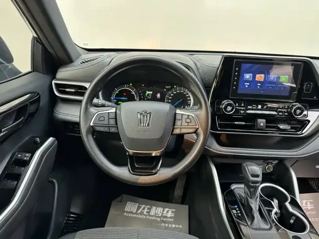 Toyota Crown Kluger — Фото автомобиля 8