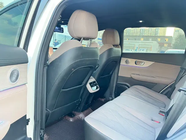 Chery Tiggo 8 PLUS — Фото автомобиля 5