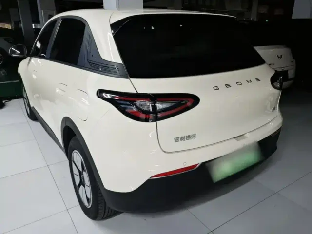 Geely Starry Wish — Фото автомобиля 4