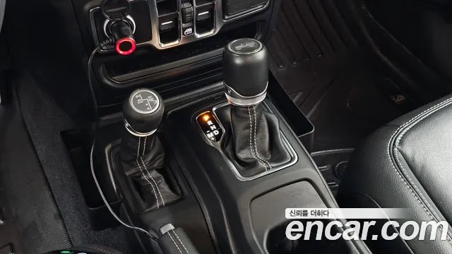 Jeep Wrangler JL — Фото автомобиля 9