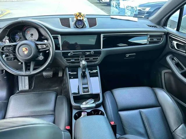 Porsche Macan — Фото автомобиля 9