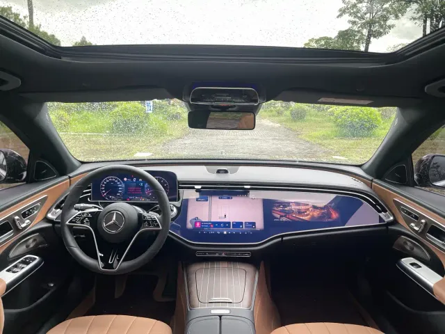 Mercedes-Benz E-Class — Фото автомобиля 18