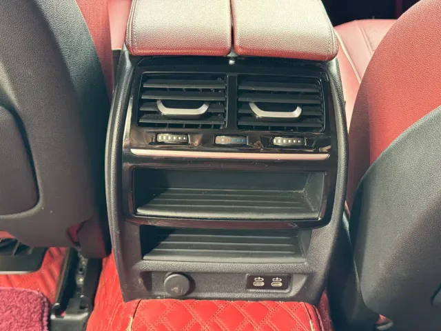 BMW 5 Series — Фото автомобиля 12