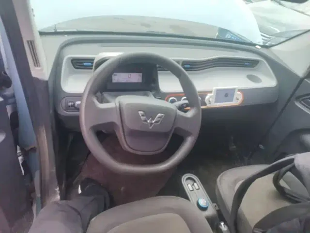 Wuling Hongguang Mini EV — Фото автомобиля 10
