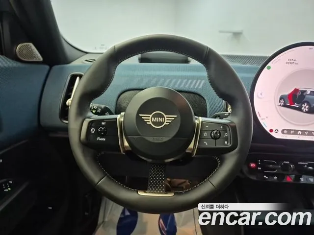 MINI Countryman Electric 3rd Gen — Фото автомобиля 9