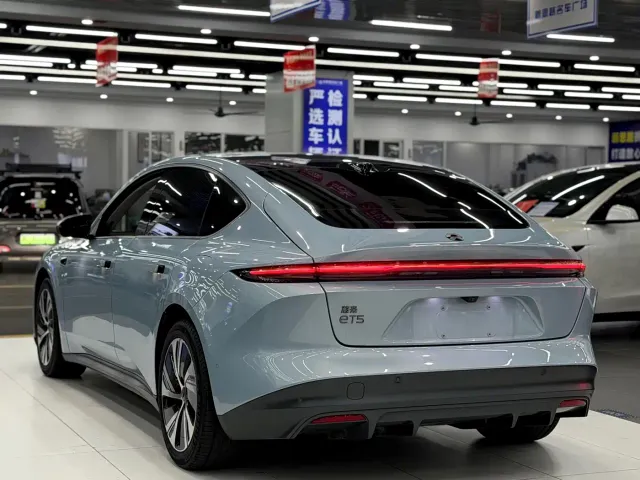 Nio ET5 — Фото автомобиля 4