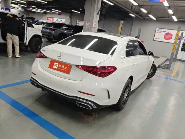 Mercedes-Benz C-Class — Фото автомобиля 4