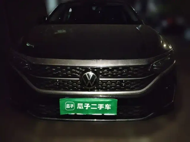 Фотография автомобиля — Volkswagen Passat
