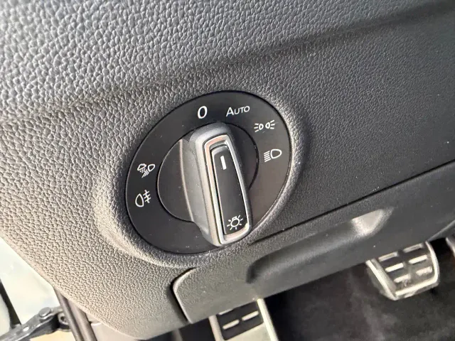 Volkswagen Tiguan L 2022 330TSI Auto 2WD R-Line Premium Edition — Фото автомобиля 9