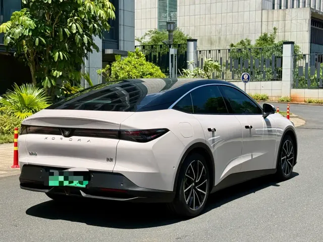 Arcfox Alpha S5 — Фото автомобиля 6