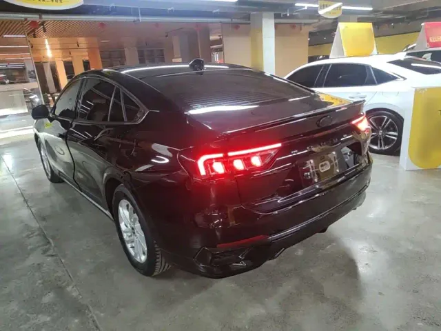 Ford Mondeo — Фото автомобиля 4