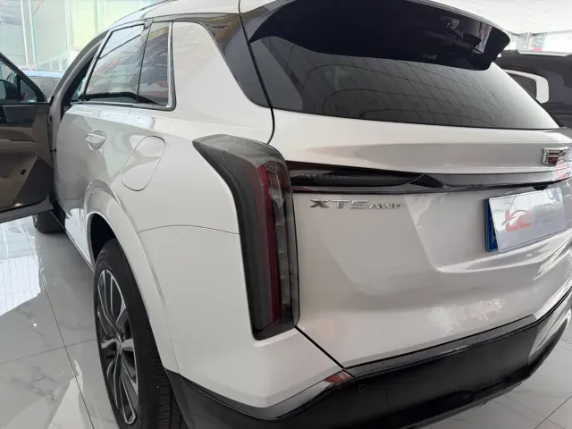 Cadillac XT5 — Фото автомобиля 17