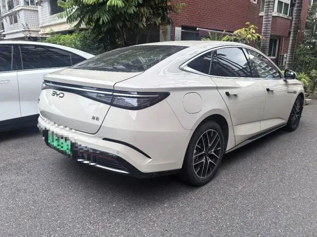 BYD Seal 07 DM-i — Фото автомобиля 4