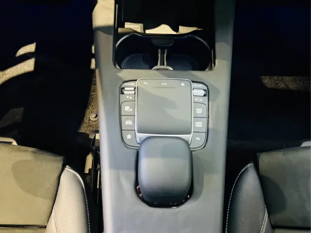 Mercedes-Benz A-Class — Фото автомобиля 13