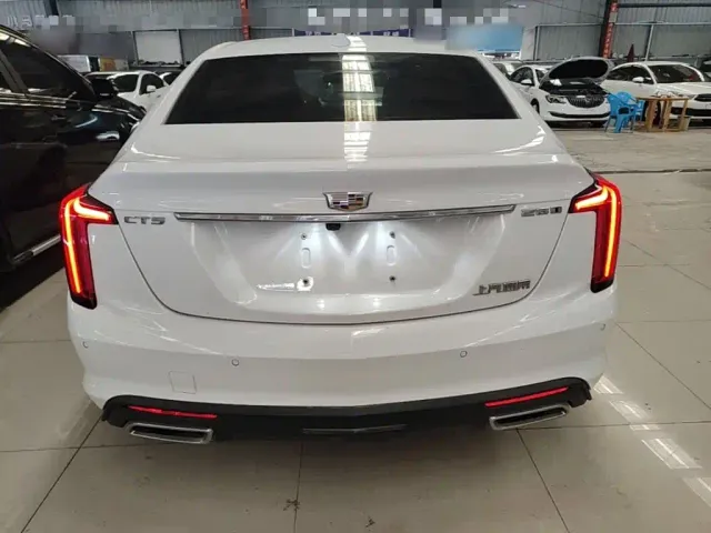 Cadillac CT5 — Фото автомобиля 5