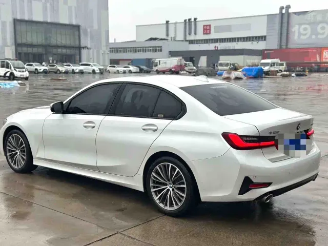 BMW 3 Series — Фото автомобиля 5
