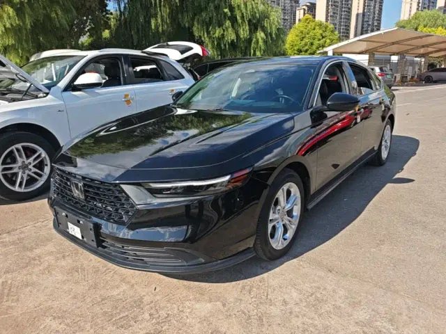 Фотография автомобиля — Honda Accord