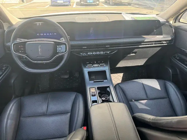 Lincoln Corsair — Фото автомобиля 6