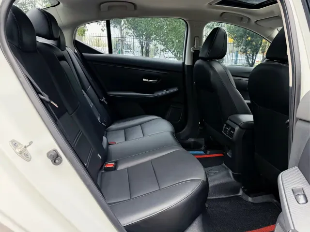 Nissan Sylphy — Фото автомобиля 24