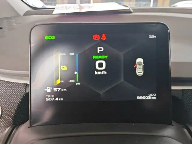 Geely Geometry C — Фото автомобиля 11