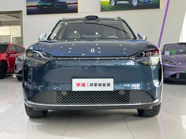 Aito M9 — Фото автомобиля 2