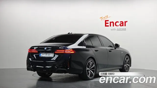 BMW 5-Series 5 серия (G60) 530i xDrive M Sport — Фото автомобиля 2