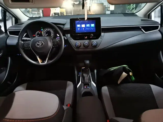 Toyota Corolla — Фото автомобиля 9