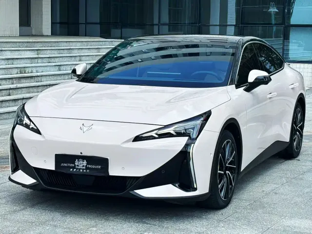 Arcfox Alpha S5 — Фото автомобиля 3
