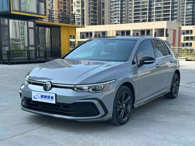 Фотография автомобиля — Volkswagen Golf
