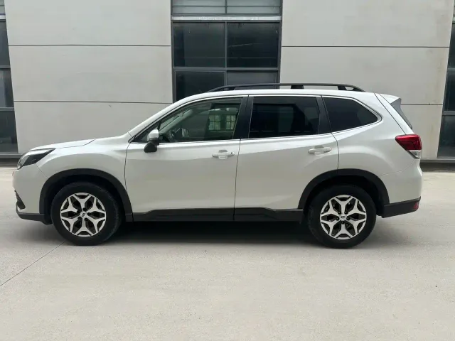 Subaru Forester — Фото автомобиля 4