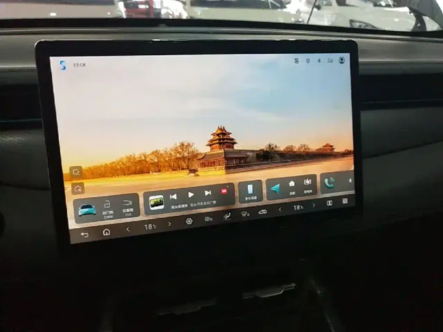 BYD Qin PLUS — Фото автомобиля 12