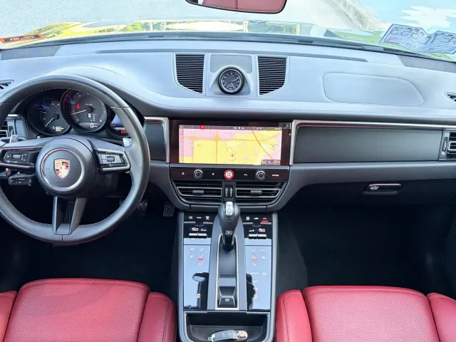 Porsche Macan — Фото автомобиля 9