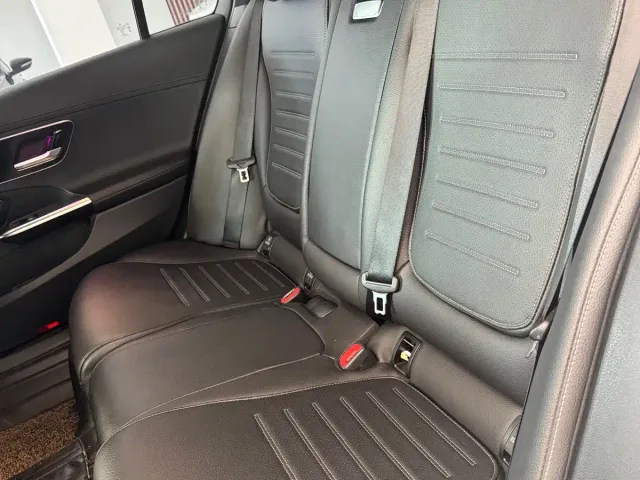 Mercedes-Benz Mercedes-Benz C-Class 2022 C 200 L Sport Version — Фото автомобиля 19