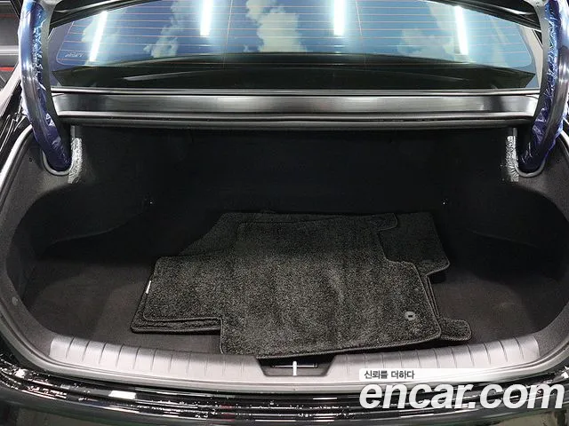 Hyundai Grandeur GN7 — Фото автомобиля 20