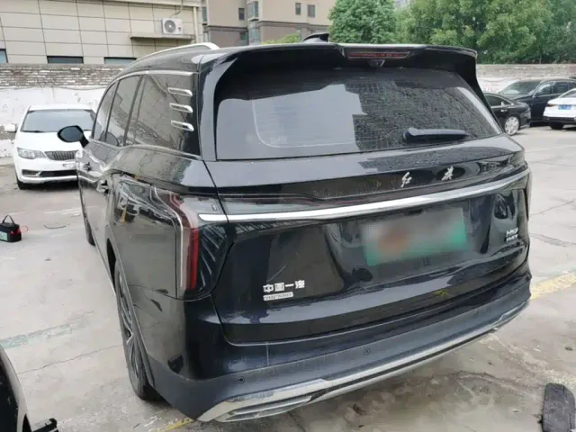 Hongqi HS7 PHEV — Фото автомобиля 4