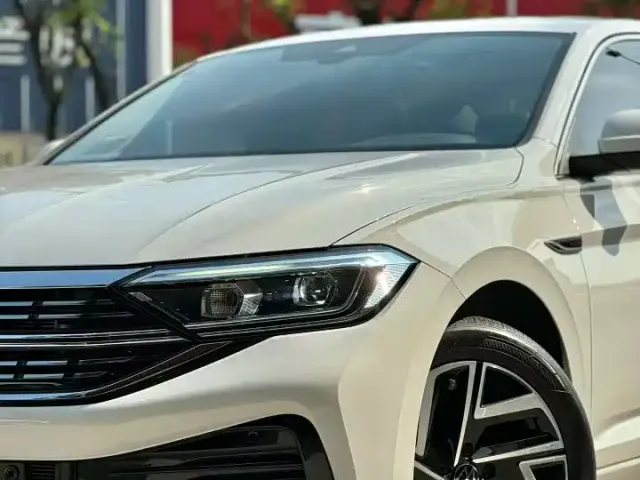 Volkswagen Sagitar — Фото автомобиля 2