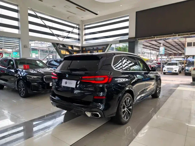 BMW X5 — Фото автомобиля 15