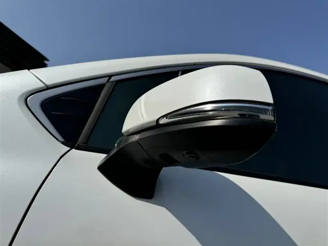 Toyota Granvia 2022 2.5L Hybrid Noble Edition — Фото автомобиля 21