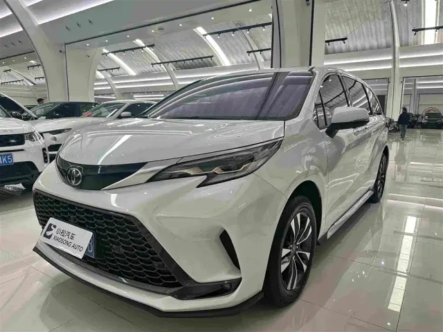 Фотография автомобиля — Toyota Granvia