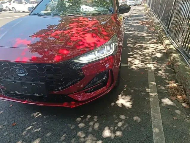 Ford Focus — Фото автомобиля 23