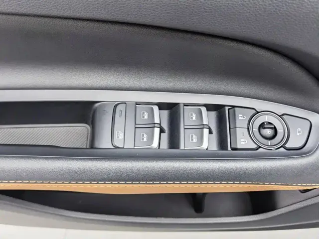 Ford Lingrui — Фото автомобиля 9
