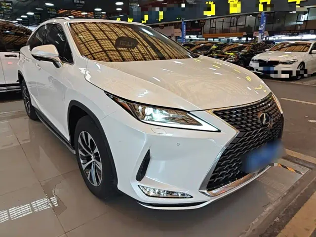 Lexus RX — Фото автомобиля 3