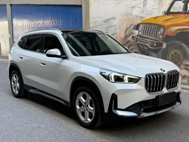 BMW X1 — Фото автомобиля 3