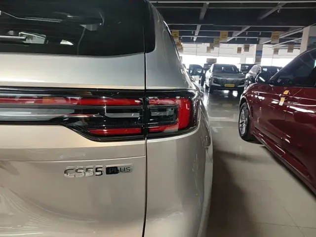 Changan CS55 Plus — Фото автомобиля 7